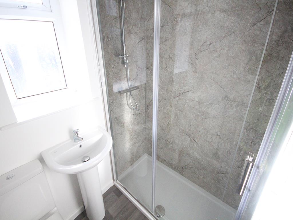 2 bedroom flat Let Agreed in Barnoldswick - IMG_5837.jpg